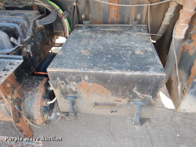 image for item HD9469 2008 International WorkStar 7500  dump truck