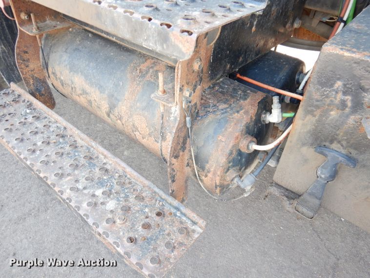 image for item HD9469 2008 International WorkStar 7500  dump truck