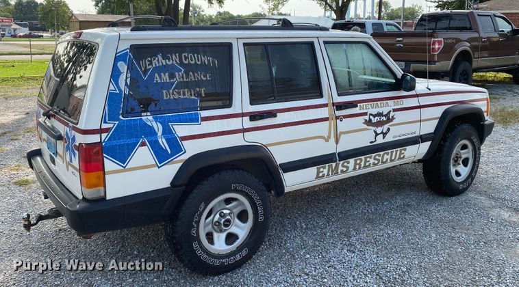 image for item HE9758 1998 Jeep Cherokee  SUV