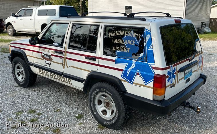 image for item HE9758 1998 Jeep Cherokee  SUV