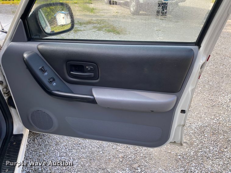 image for item HE9758 1998 Jeep Cherokee  SUV