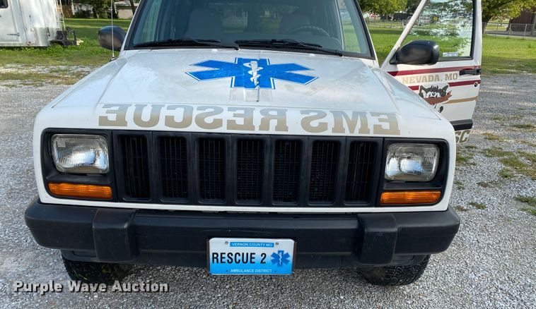 image for item HE9758 1998 Jeep Cherokee  SUV