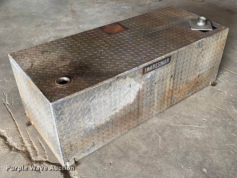 image for item HE9767 Tradesman fuel tank