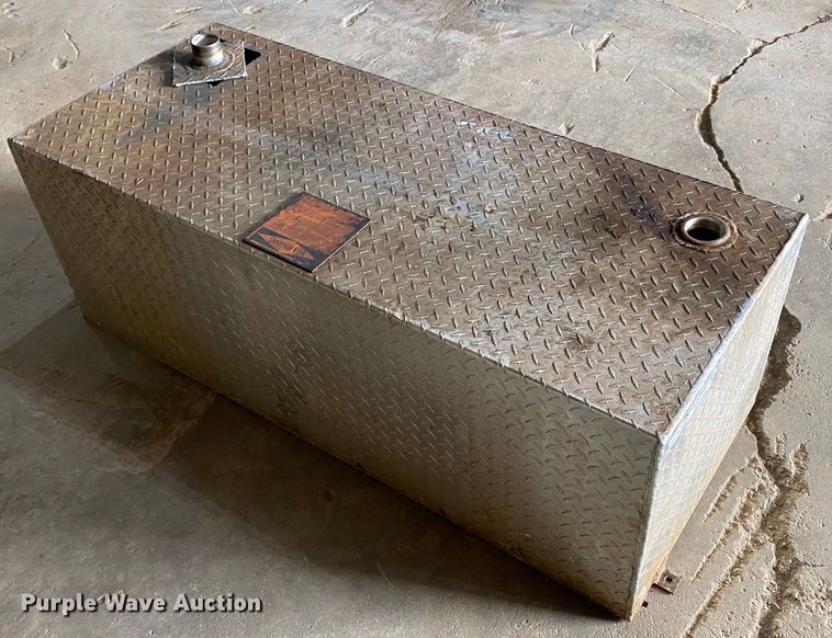 image for item HE9767 Tradesman fuel tank