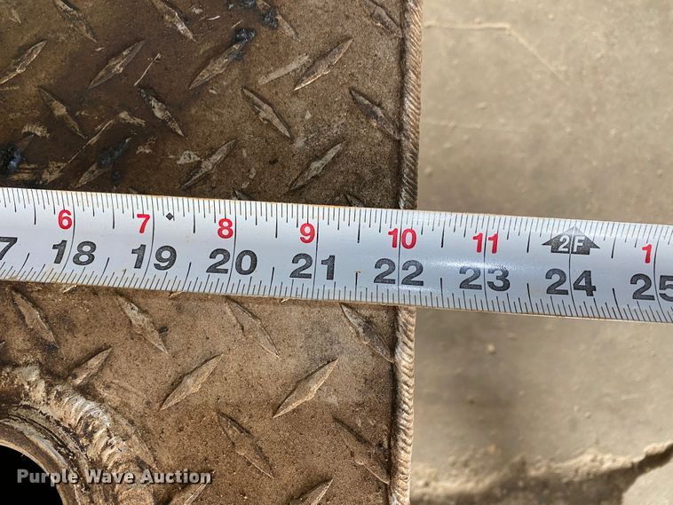 image for item HE9767 Tradesman fuel tank