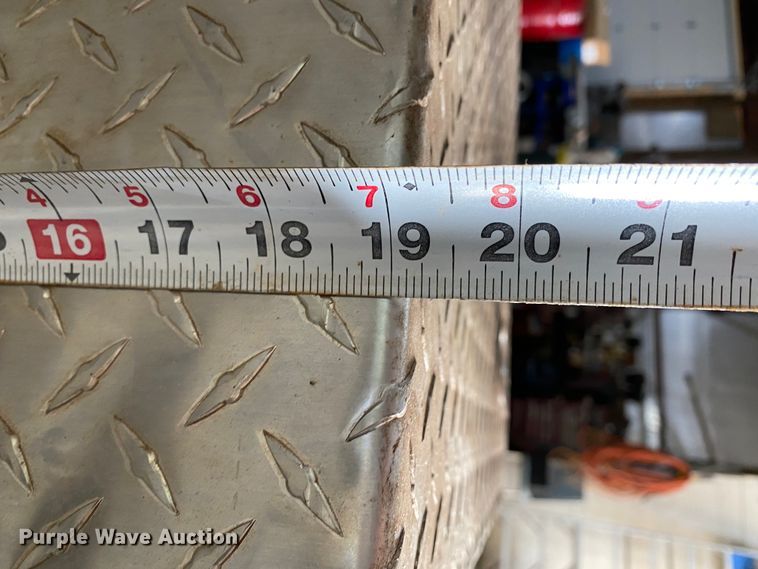 image for item HE9767 Tradesman fuel tank