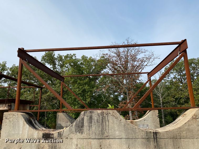 image for item HE9768 (2) steel spreader hanger racks