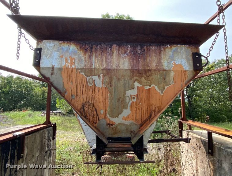 image for item HE9769 Henderson 8X409SS spreader