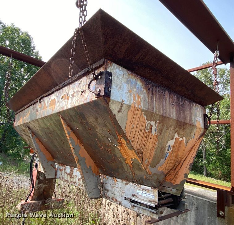 image for item HE9769 Henderson 8X409SS spreader