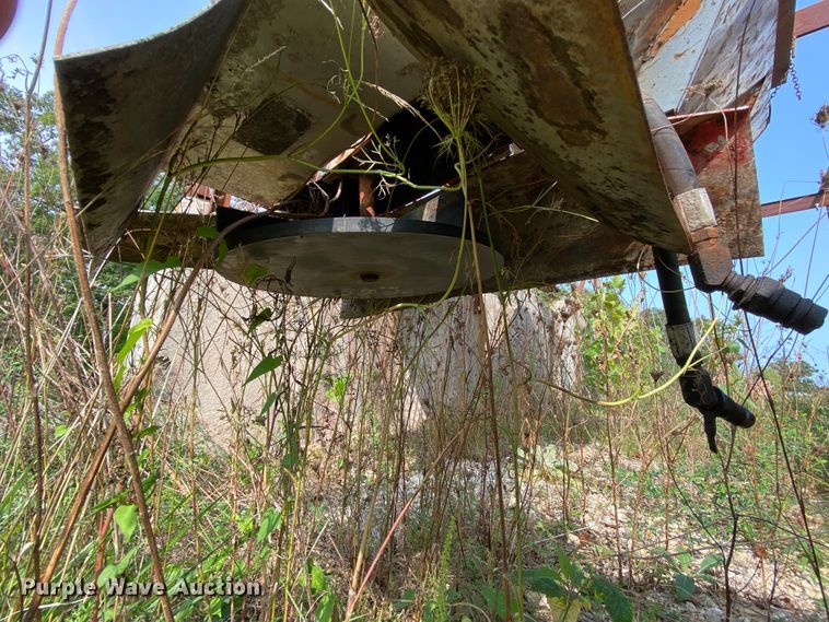 image for item HE9769 Henderson 8X409SS spreader