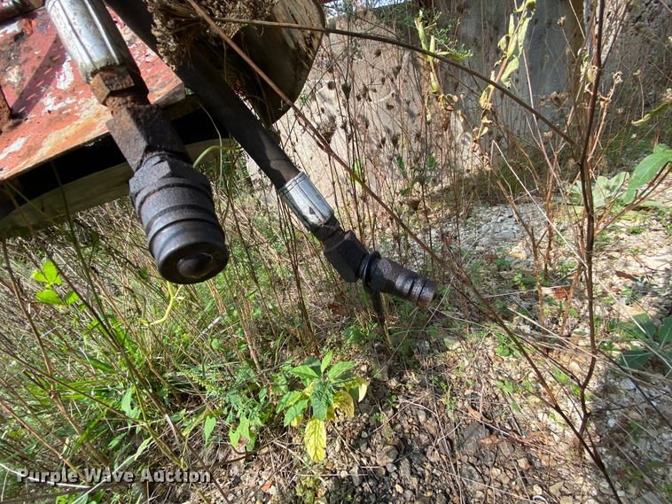 image for item HE9769 Henderson 8X409SS spreader