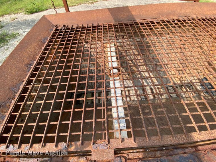 image for item HE9769 Henderson 8X409SS spreader