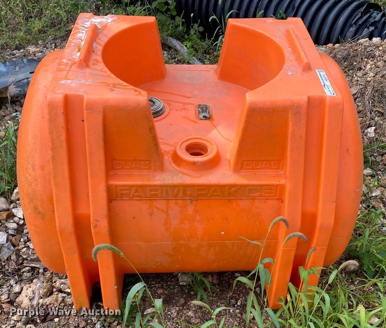 image for item HE9770 Farm Packs MACA-75 poly tank