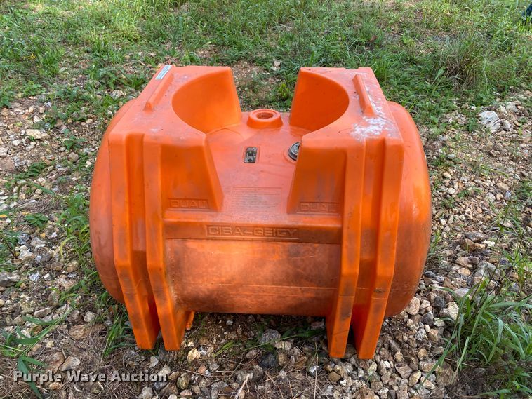 image for item HE9770 Farm Packs MACA-75 poly tank