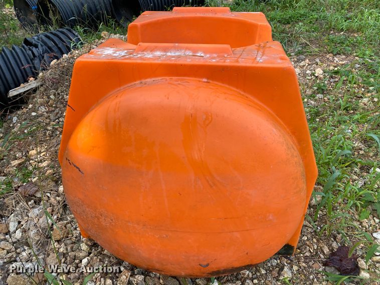 image for item HE9770 Farm Packs MACA-75 poly tank