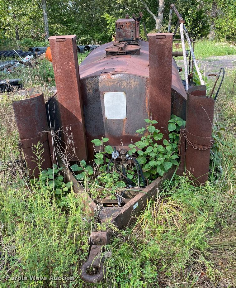 image for item HE9772 Oil distributor trailer