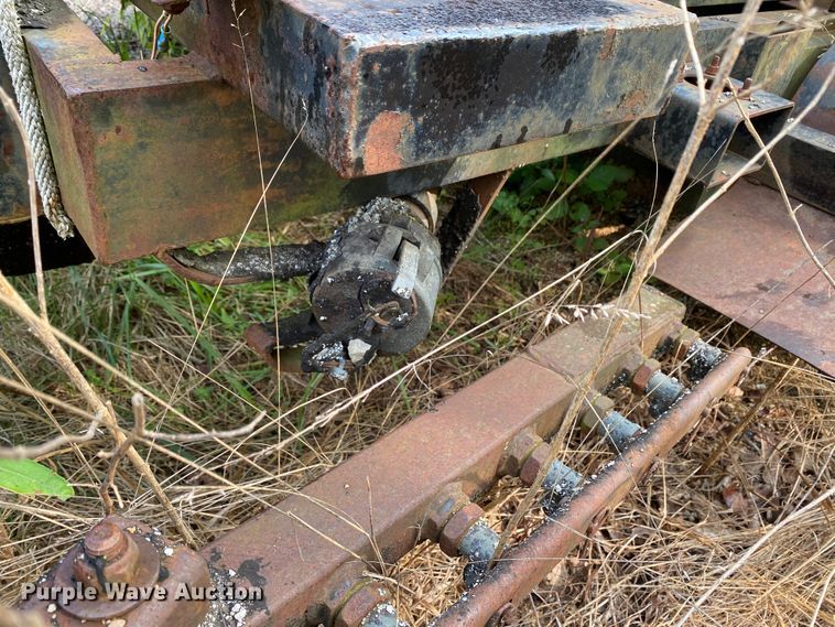 image for item HE9772 Oil distributor trailer