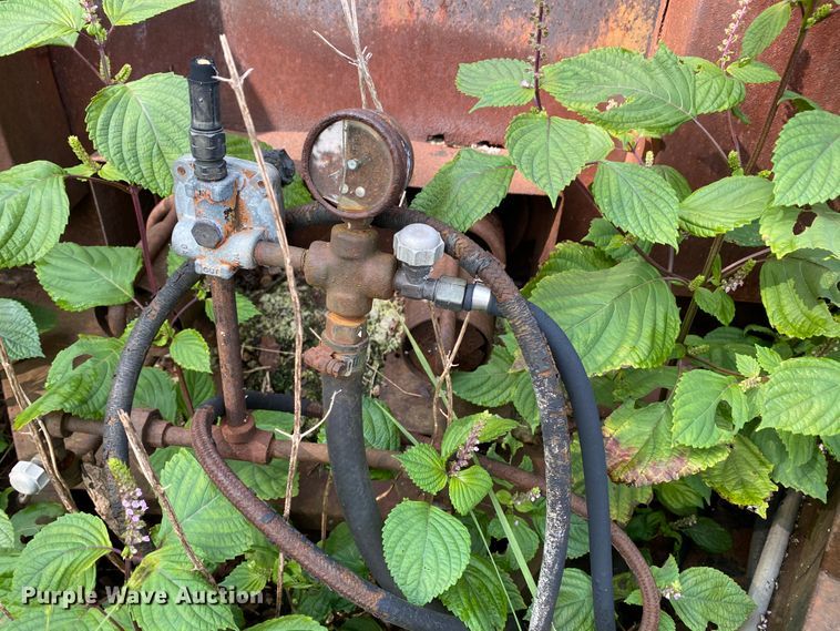 image for item HE9772 Oil distributor trailer