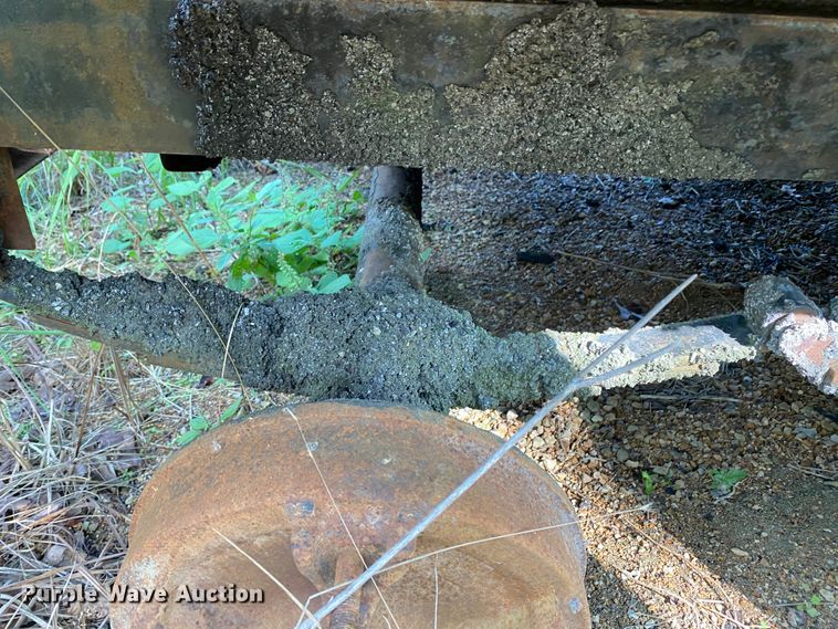 image for item HE9772 Oil distributor trailer