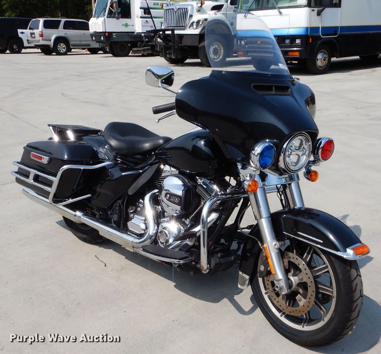 image for item HF9012 2015 Harley Davidson FLHTP Electra Glide police motorcycle