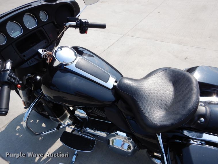 image for item HF9012 2015 Harley Davidson FLHTP Electra Glide police motorcycle