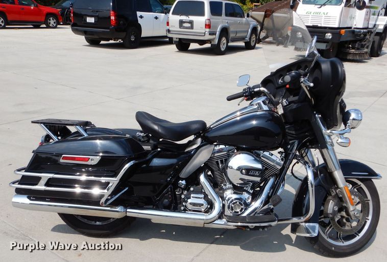 image for item HF9013 2014 Harley Davidson FLHTP Electra Glide police motorcycle