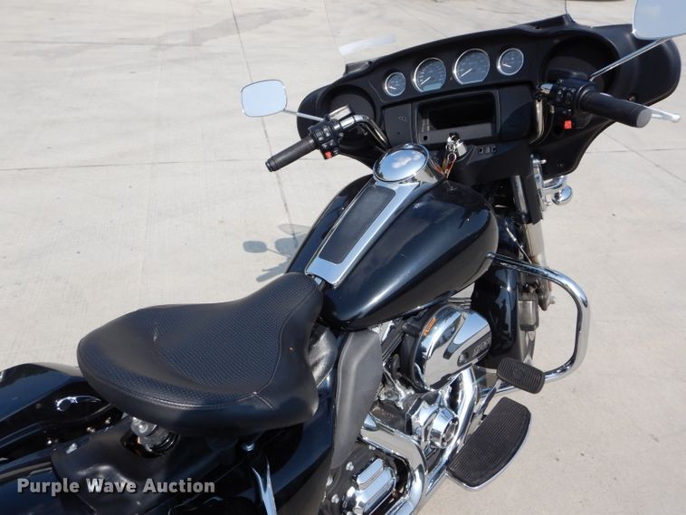 image for item HF9013 2014 Harley Davidson FLHTP Electra Glide police motorcycle