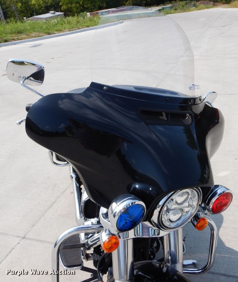 image for item HF9013 2014 Harley Davidson FLHTP Electra Glide police motorcycle