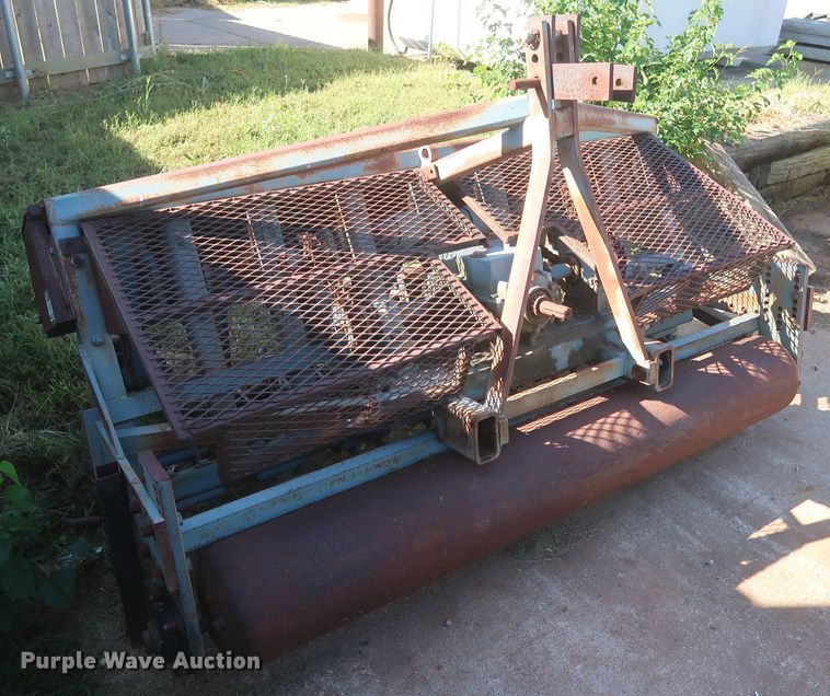 image for item HJ9456 Southern Green 80 deep tine aerifier