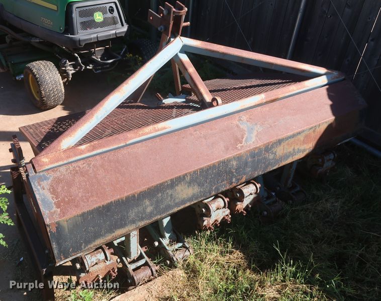 image for item HJ9456 Southern Green 80 deep tine aerifier