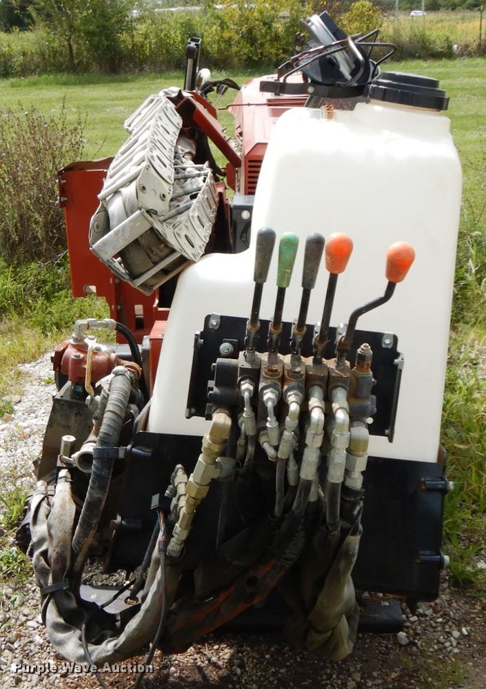 image for item HJ9649 2005 Ditch Witch JT921  directional boring unit