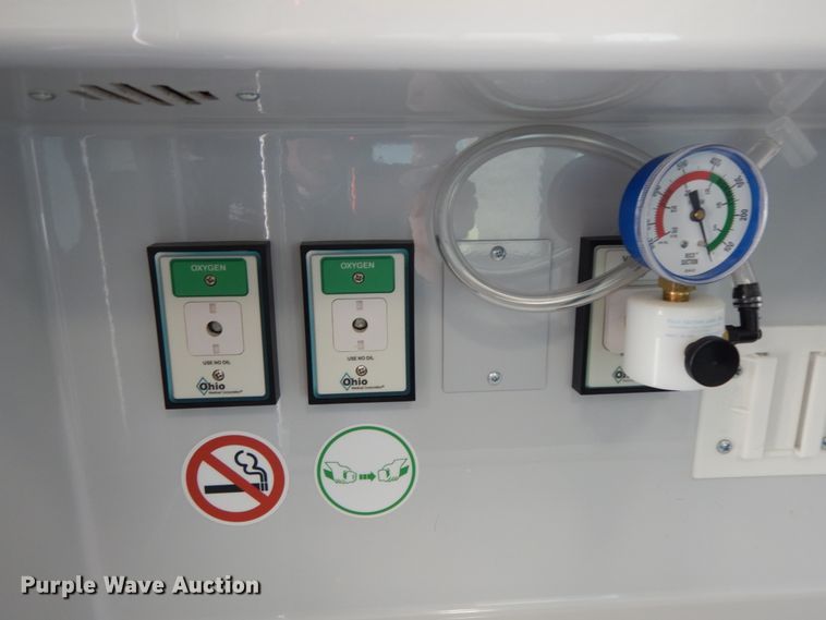 image for item HJ9694 2016 Ford Transit 250  ambulance