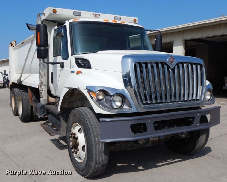 image for item HJ9695 2009 International WorkStar 7400  dump truck