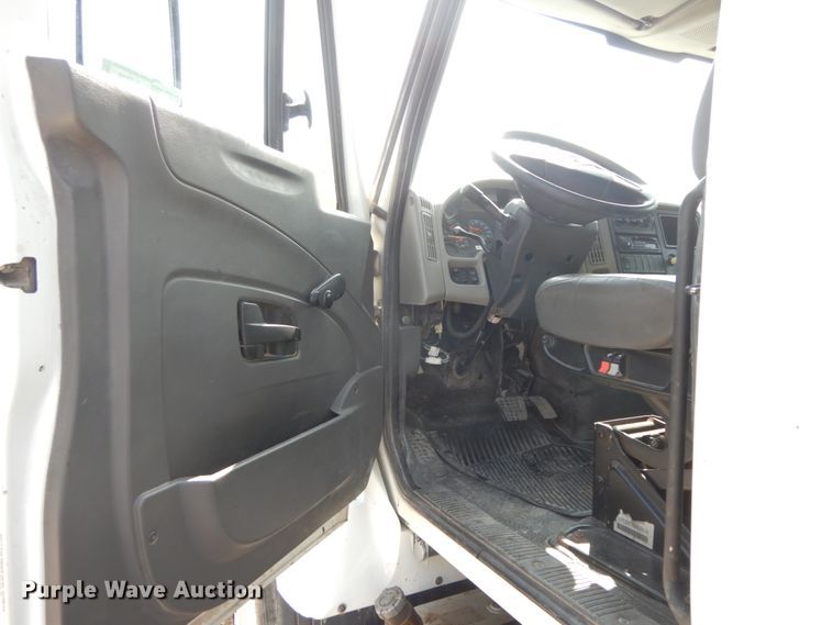 image for item HJ9695 2009 International WorkStar 7400  dump truck