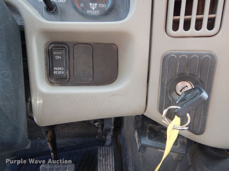 image for item HJ9695 2009 International WorkStar 7400  dump truck