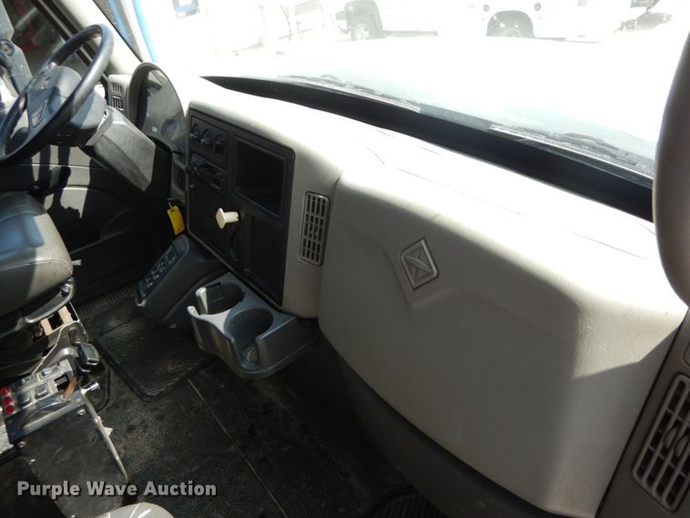 image for item HJ9695 2009 International WorkStar 7400  dump truck