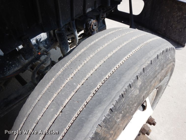 image for item HJ9695 2009 International WorkStar 7400  dump truck