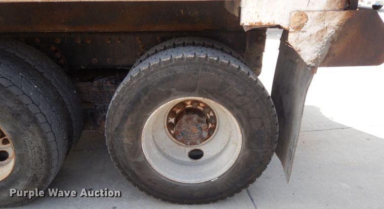 image for item HJ9695 2009 International WorkStar 7400  dump truck