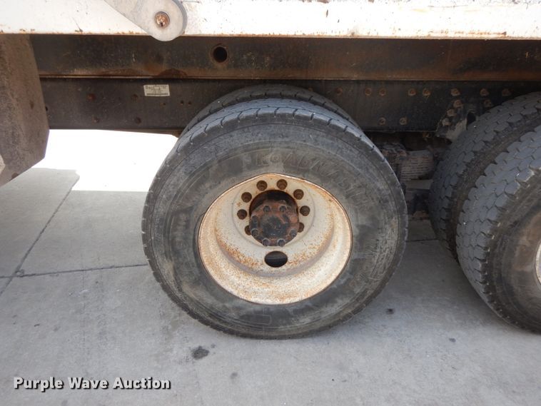 image for item HJ9695 2009 International WorkStar 7400  dump truck