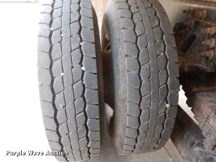 image for item HJ9695 2009 International WorkStar 7400  dump truck