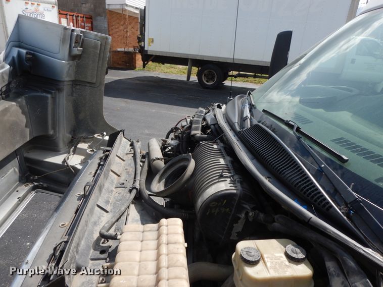 image for item HJ9698 2007 GMC C5500  box truck