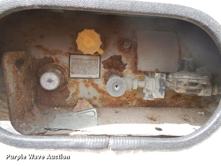 image for item HJ9698 2007 GMC C5500  box truck