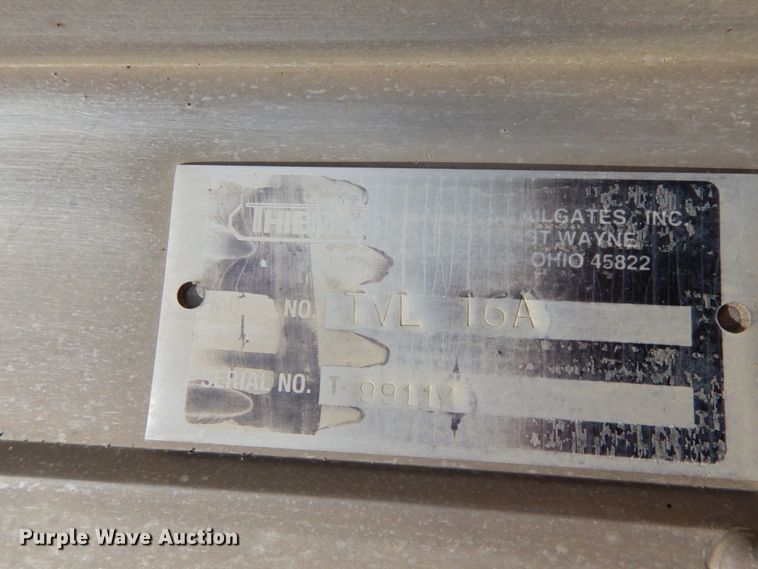 image for item HJ9698 2007 GMC C5500  box truck