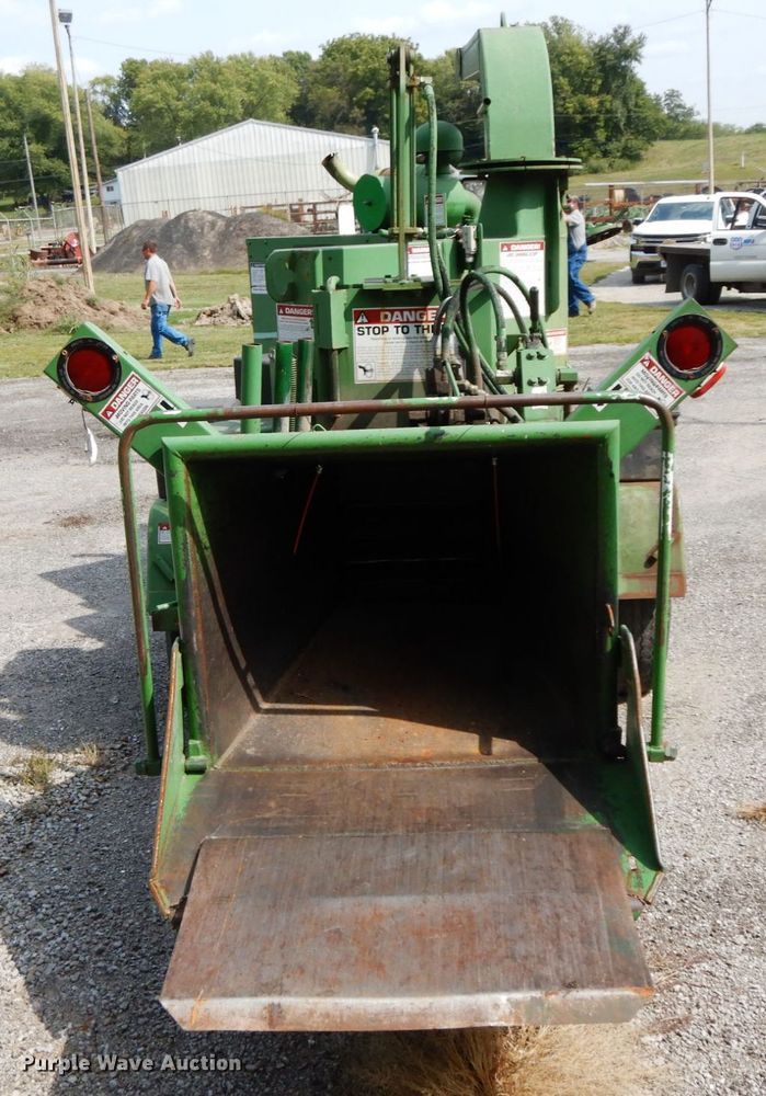 image for item HJ9710 Bandit 200XP wood chipper