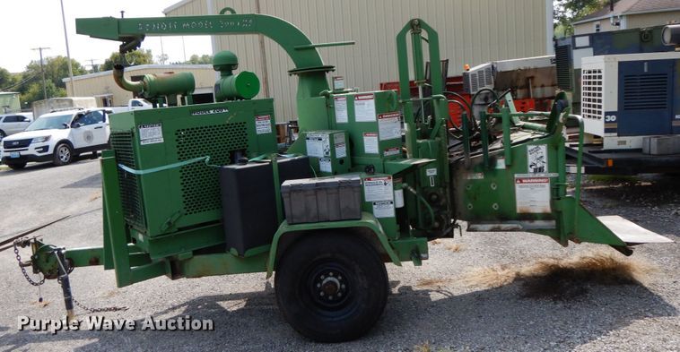 image for item HJ9710 Bandit 200XP wood chipper