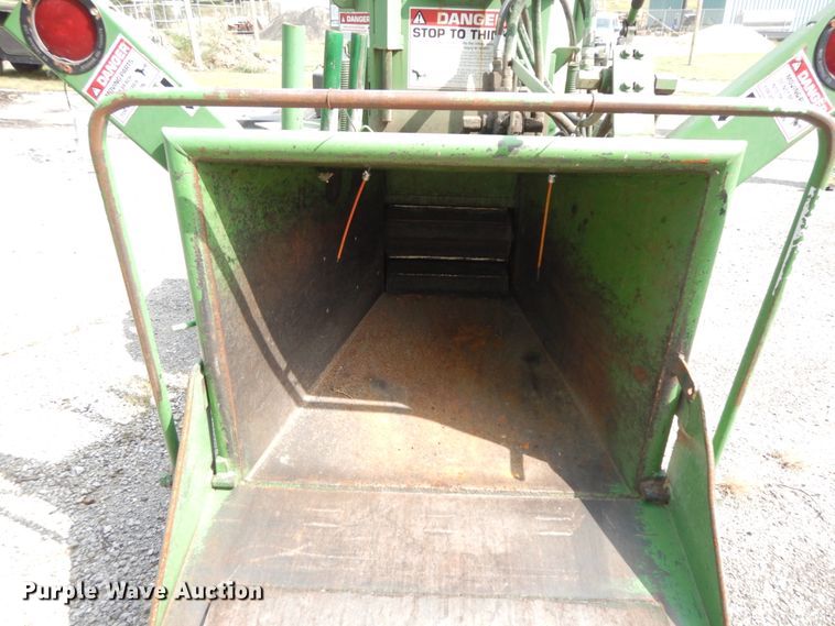 image for item HJ9710 Bandit 200XP wood chipper