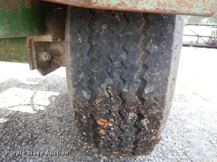 image for item HJ9710 Bandit 200XP wood chipper