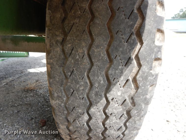 image for item HJ9710 Bandit 200XP wood chipper