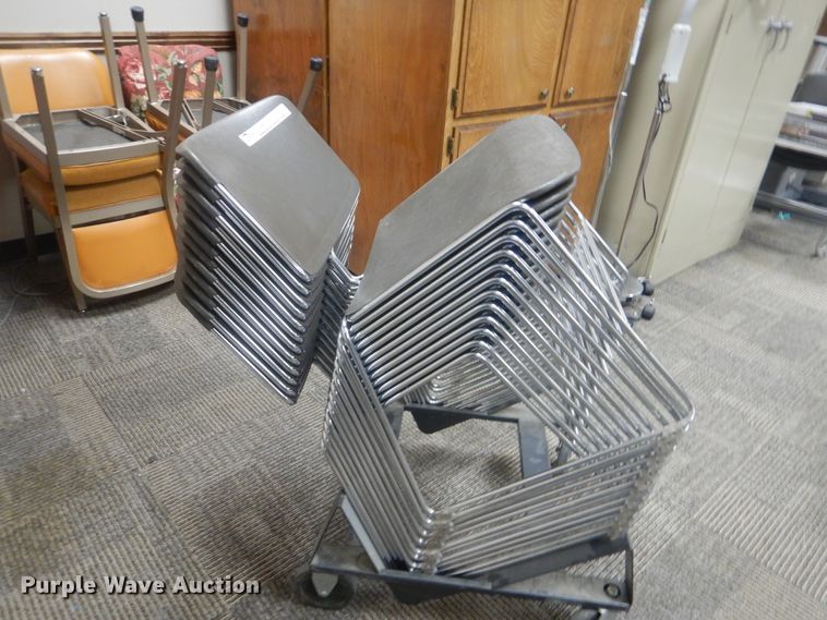 image for item HJ9915 Approximately 40 chairs