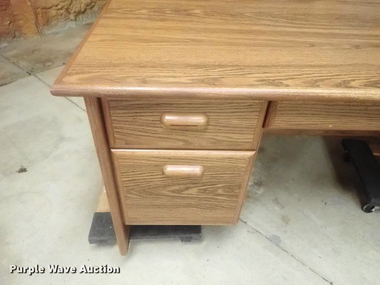 image for item HK9921 Wood desk